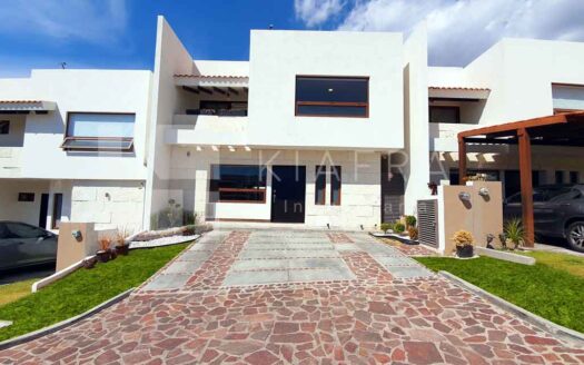 Casa en Venta Renta - Altozano, Querétaro I-00204